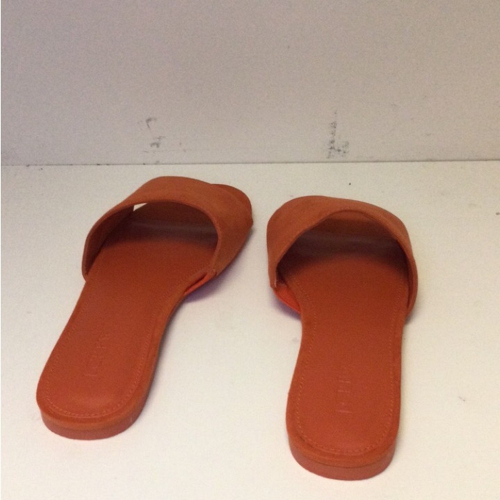 Slip on - Picture 2 of 7